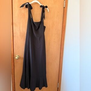 NWT Women's Midi Dresses Color Black